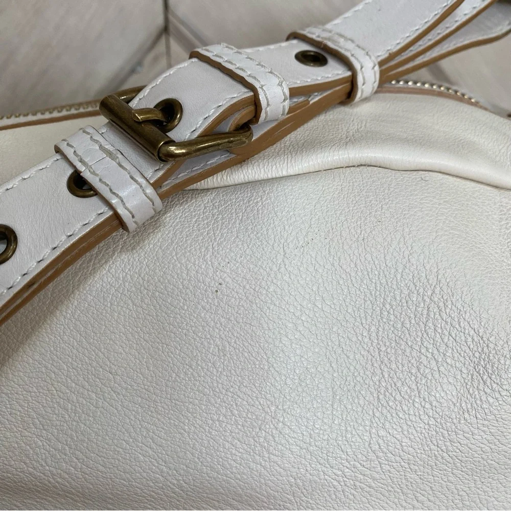 Marc Jacobs Off White Leather Shoulder Bag Made in Iltaly - Picture 6 of 16